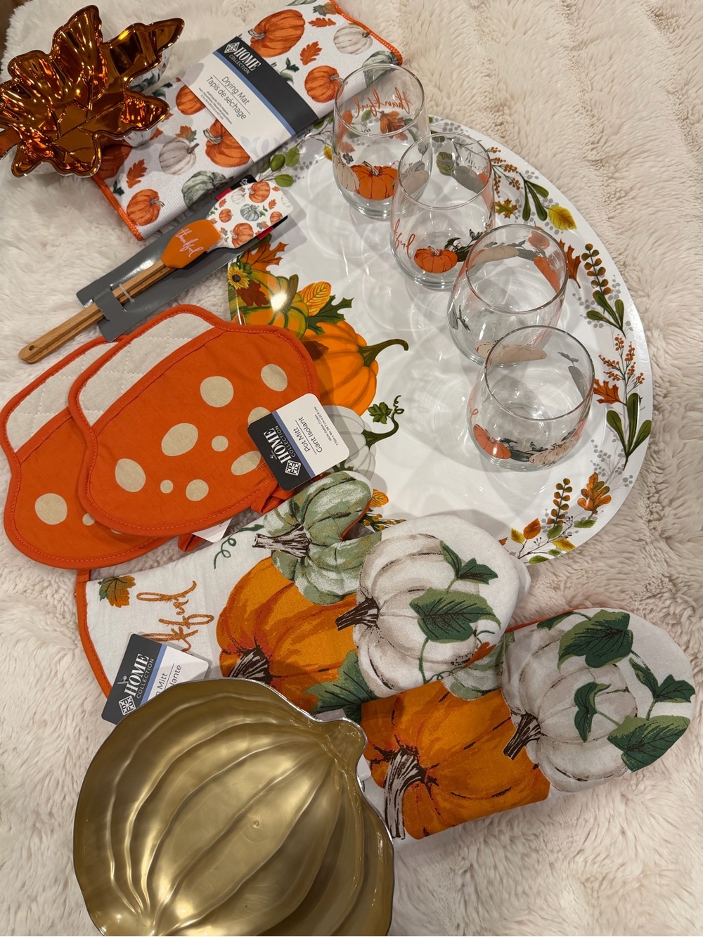 Autumn Pumpkin Serveware Set in Orange and White